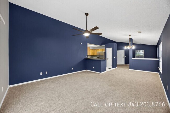 Building Photo - 133 2 Pond Loop