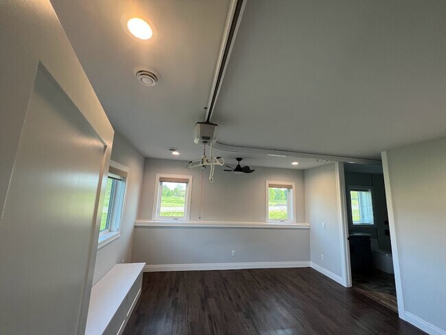 Building Photo - 3636 Eden Ct