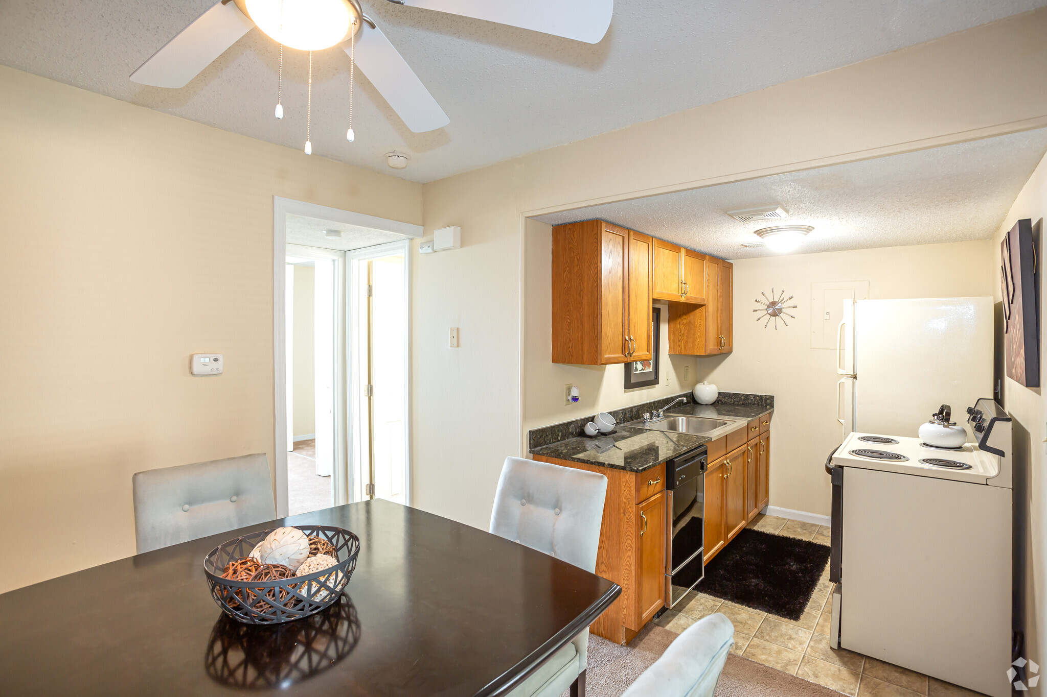 1BA, 1BR - 513 SF - Tiger Village