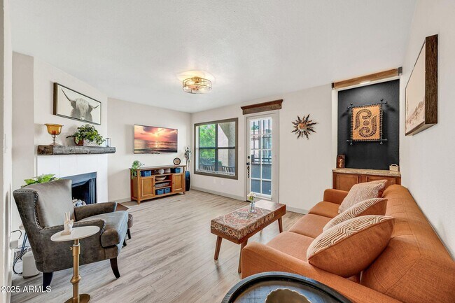 Building Photo - 8787 E Mountain View Rd