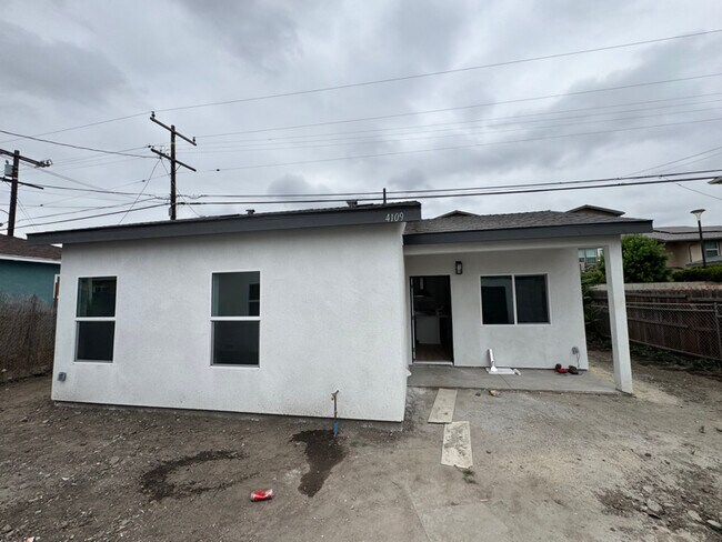 Primary Photo - 4109 Shirley Ave