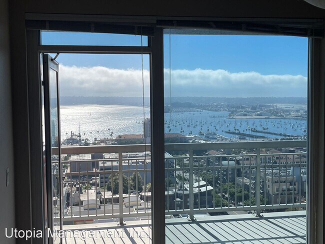 Building Photo - 2 br, 2 bath House - 300 W. Beech Street #...