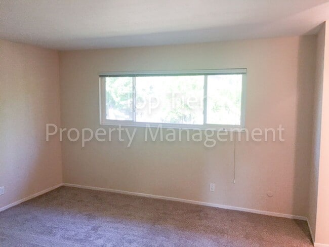 Building Photo - Very nice 3 Bd/2 Ba, 1388 sf single-family house in Concord available Now for Lease!
