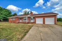 Building Photo - 1008 Garrisonville Rd
