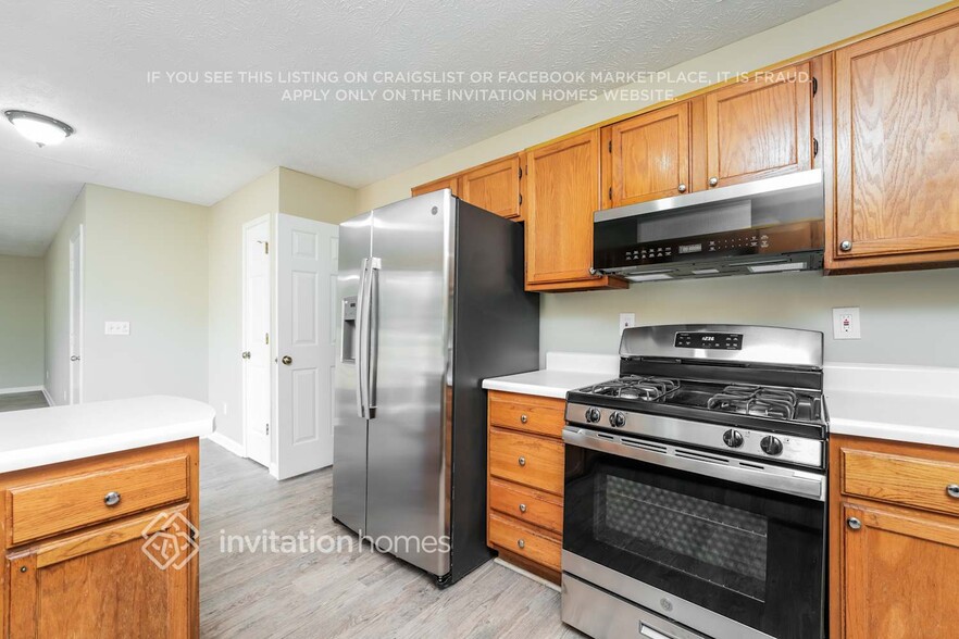 Building Photo - 1310 Creekwood Cove