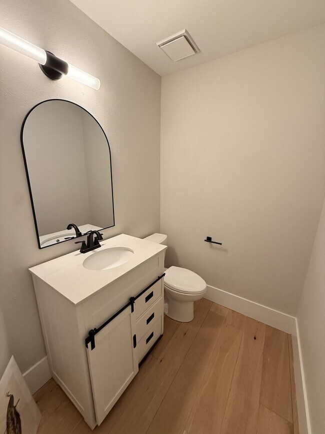 Building Photo - 4023 N Quail Ridge Dr