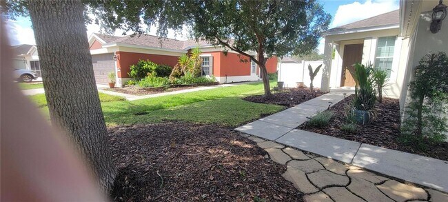 Building Photo - 1109 China Aster Way
