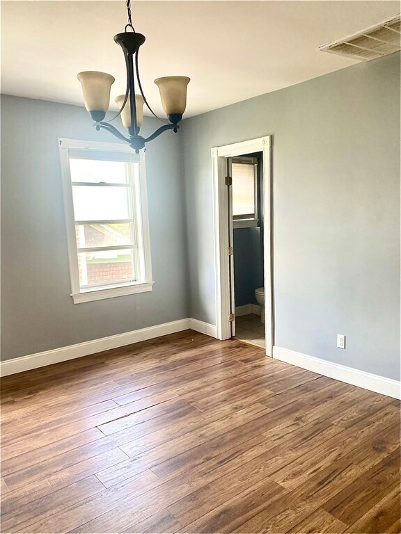 Building Photo - 21 Hart St