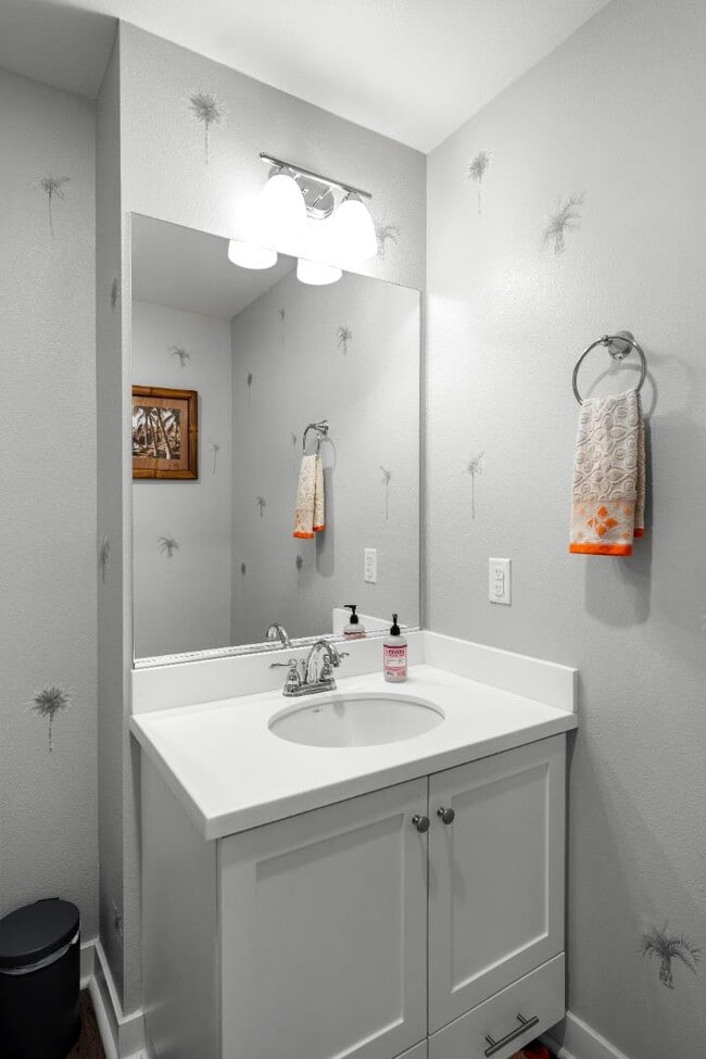 Building Photo - 10553 San Jose St