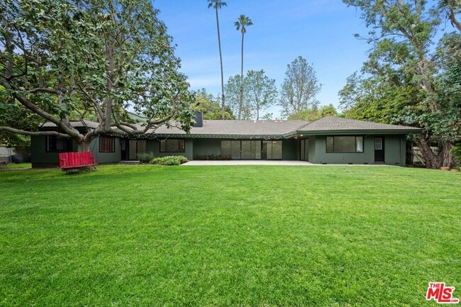 Building Photo - 1027 Acanto Pl