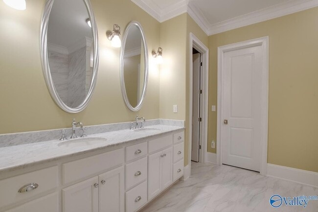 Building Photo - 8599 Bellewood Ln NW