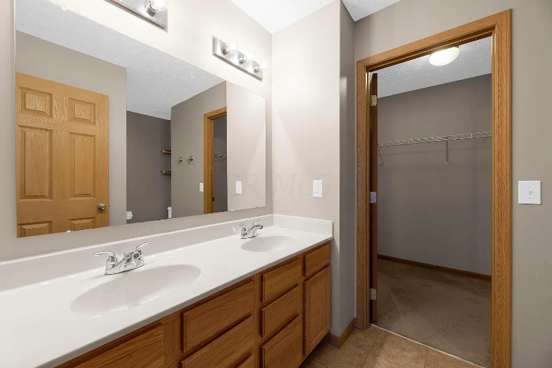 Building Photo - 6036 Pennington Creek Dr