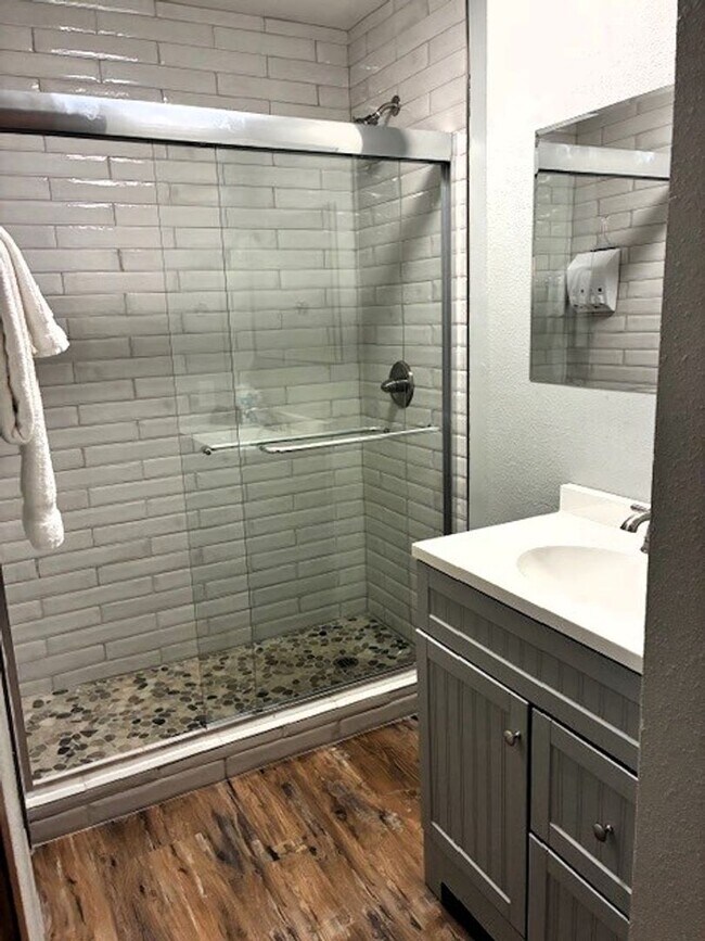 Building Photo - Long Term Rental- Gold Camp 127