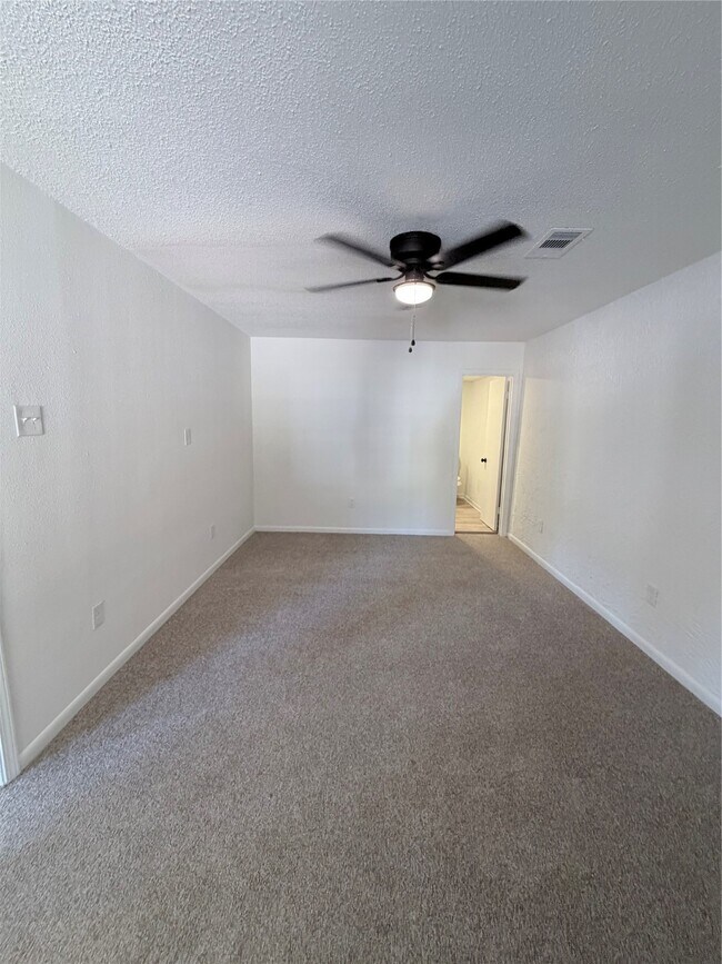 Building Photo - 4601 W 43rd St