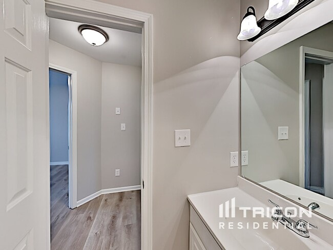 Building Photo - 2907 Rainwater Ct