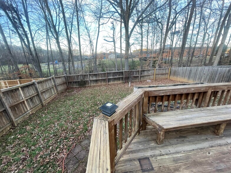Building Photo - 16 Regency Dr