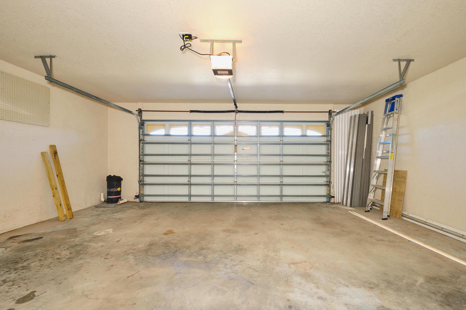 Building Photo - 132 SE 19th Ter