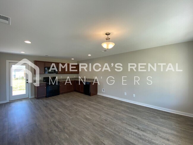 Building Photo - Home for Rent in Talladega, AL!!! AVAILABLE NOW!!!