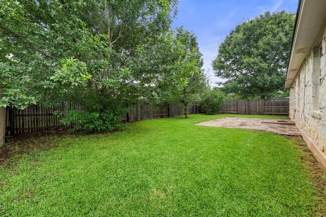 Building Photo - 9424 Castle Pines Dr