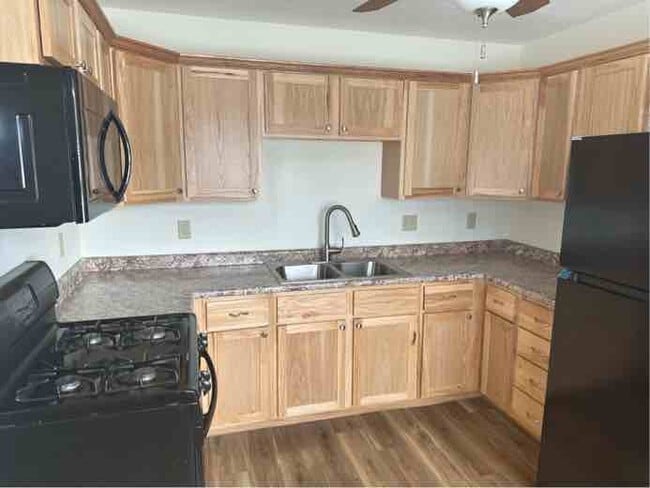 Building Photo - 3150 Jacqueline Dr