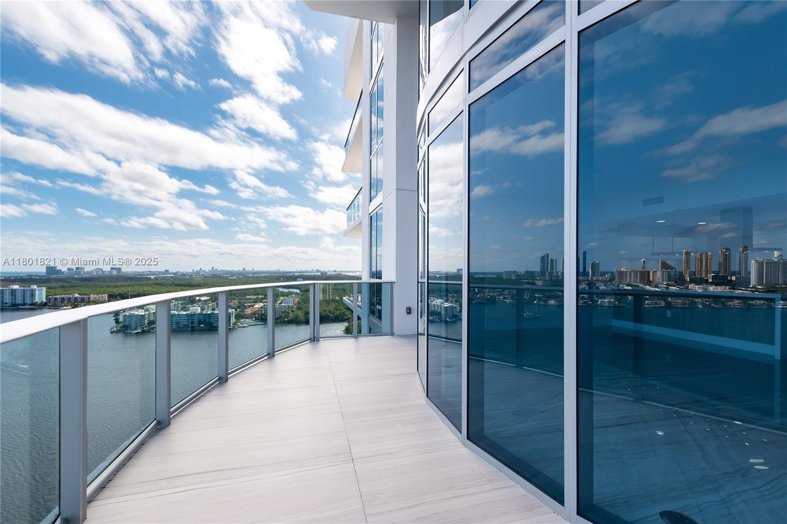 Building Photo - 17111 Biscayne Blvd