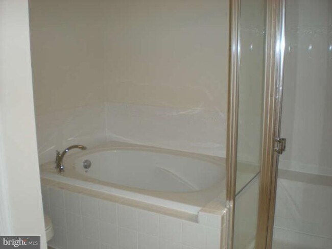 Building Photo - 3630 Spring Hollow Ln