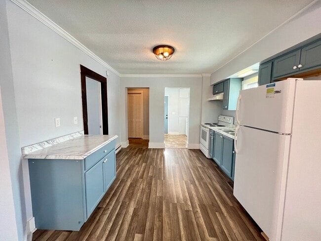 Building Photo - Adorable Rental located in South Hill