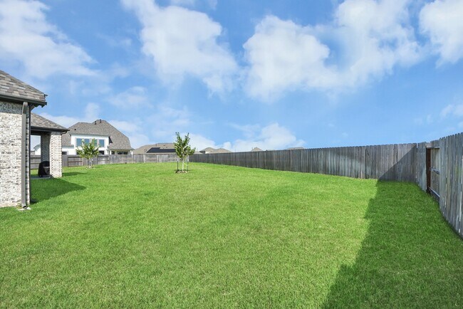 Building Photo - 2995 Tantara Dr