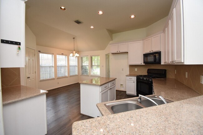Building Photo - 128 Long Canyon Ln