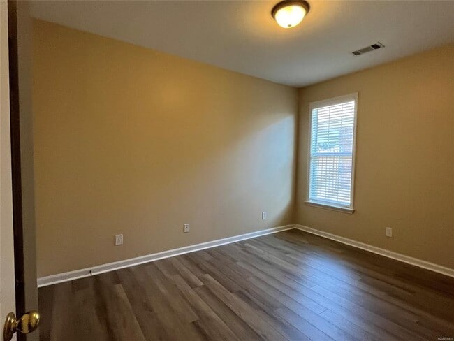 Building Photo - 8951 Alderwood Way