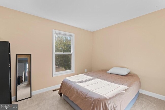Building Photo - 20324 Cedarhurst Way