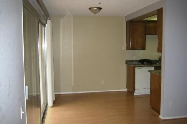Building Photo - 16930 Colchester Way