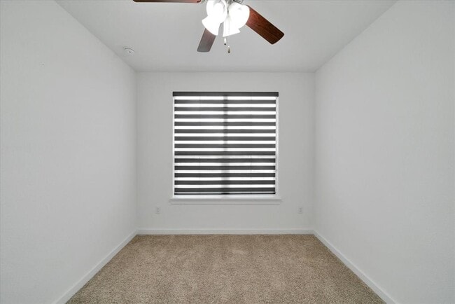 Building Photo - 316 Peace Pipe Way