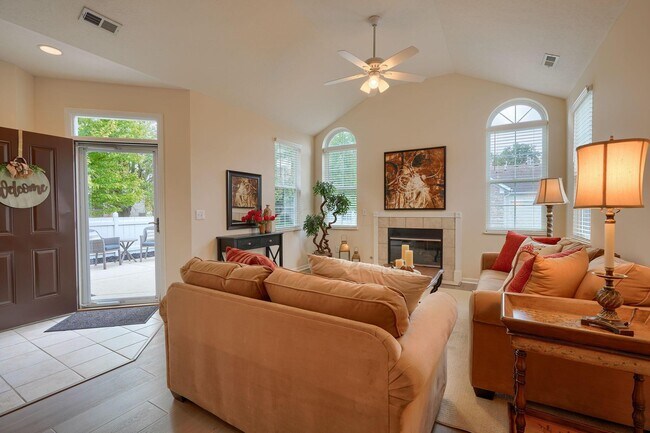 Building Photo - 6183 Donegan Way