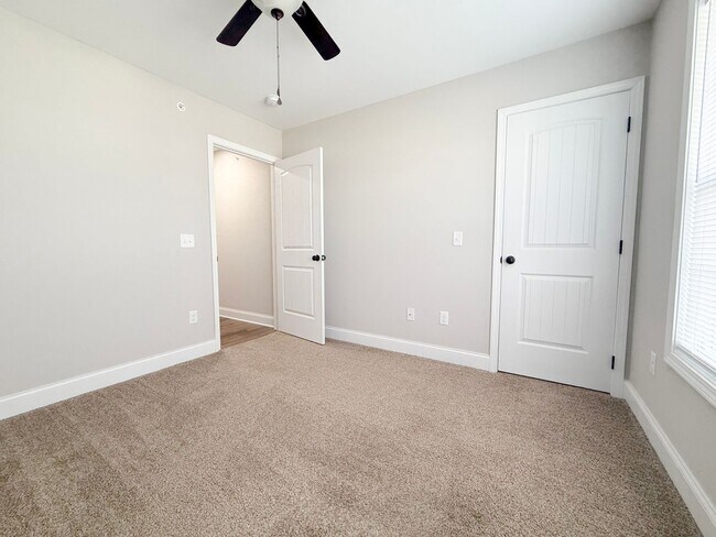 Building Photo - 107 Westfield Ct