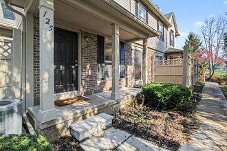 Building Photo - 125 Commons Cir