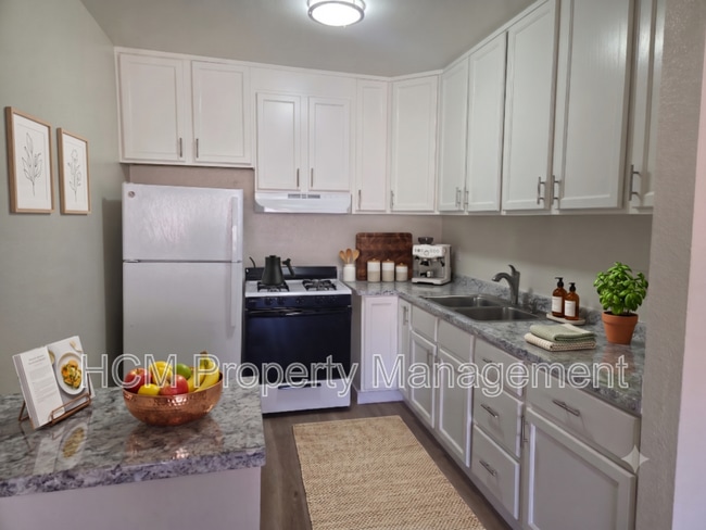 Building Photo - 10075 Tujunga Canyon Blvd