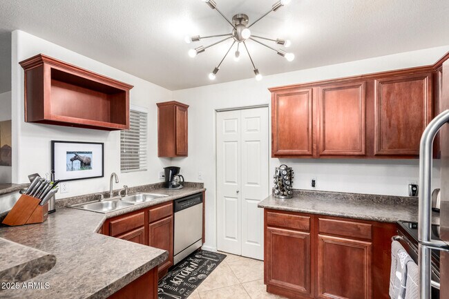 Building Photo - 17017 N 12th St