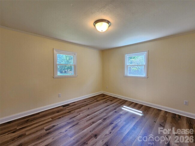 Building Photo - 705 China Grove Hwy