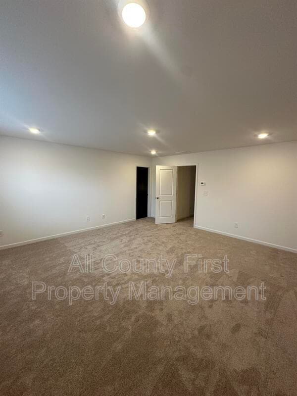 Building Photo - 2555 Adventure Wy