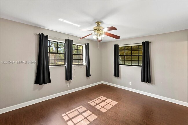 Building Photo - 5081 SW 95th Ave