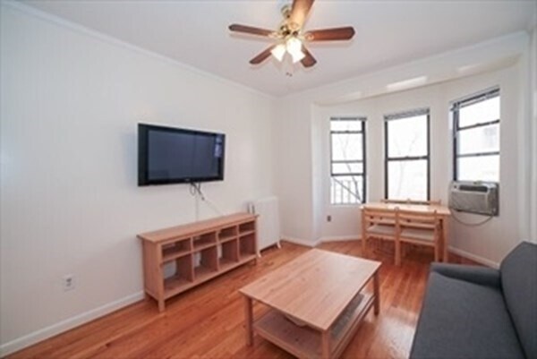 Building Photo - 40 St Botolph St