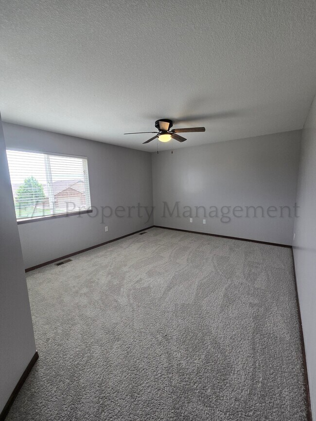 Building Photo - 5917 Millsboro St