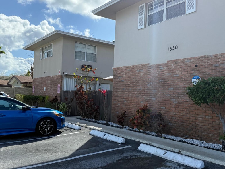 Building Photo - 1510 NE 50th Ct