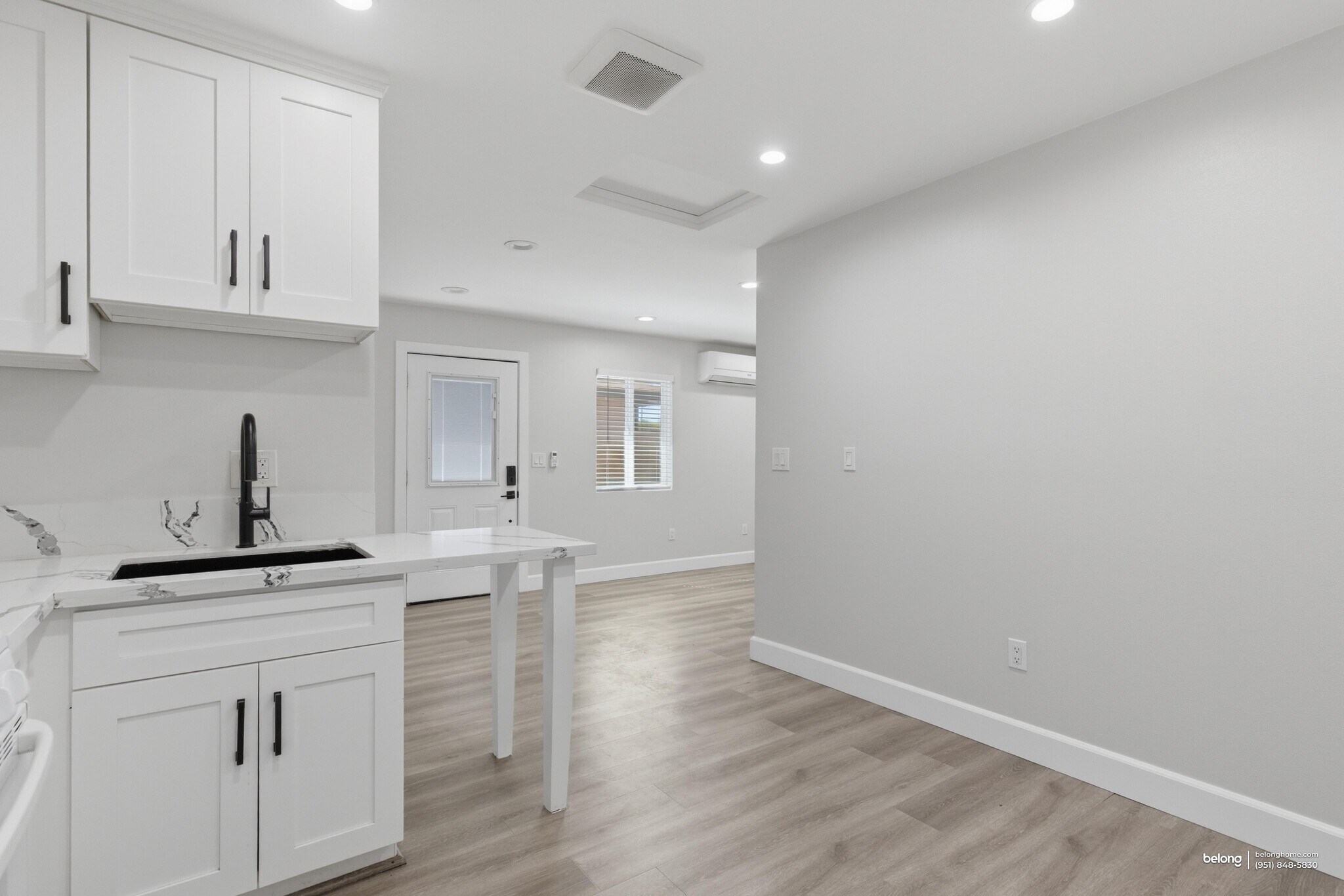 Building Photo - 10788 Mercer Ave