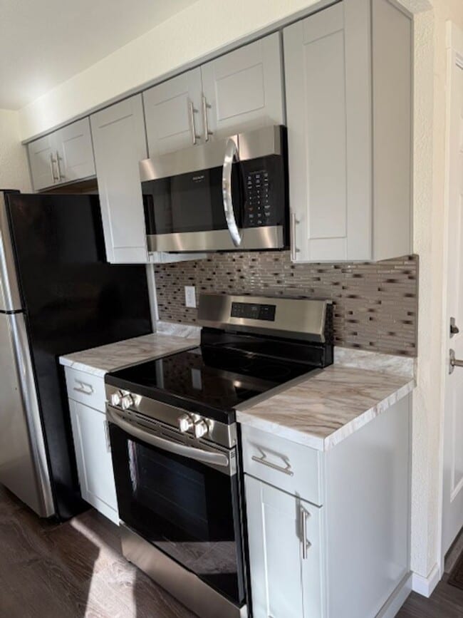 Building Photo - Lap of Luxury LLC