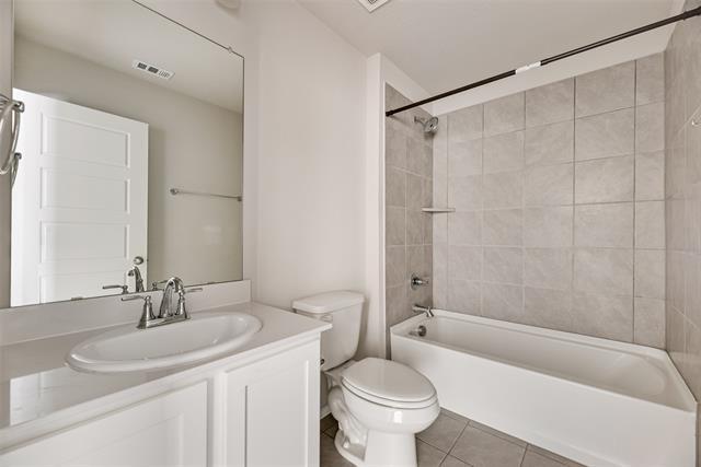 Building Photo - 5913 Hopkins Dr