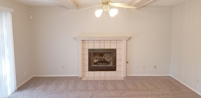Building Photo - 6928 Crown Ridge Dr