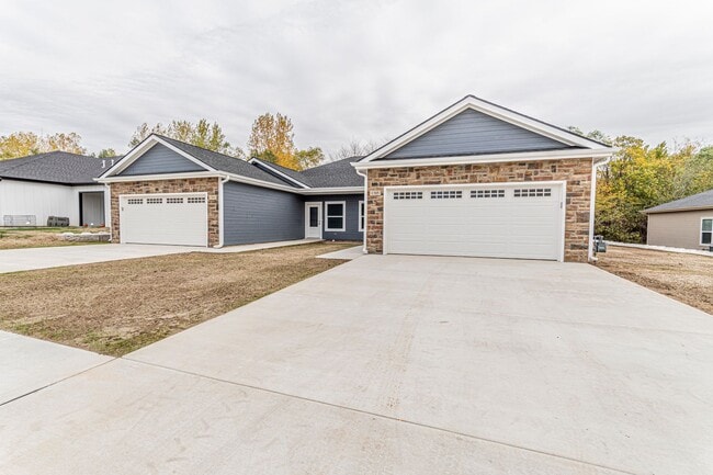 Building Photo - Please View 3D Virtual Walk-Through Before Scheduling a Showing