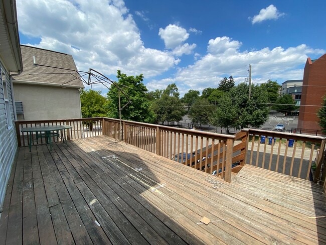 Building Photo - W Norwich Ave 32-34 GW2